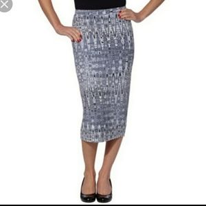 NWT Matty M Grey Pull on Midi Skirt Medium